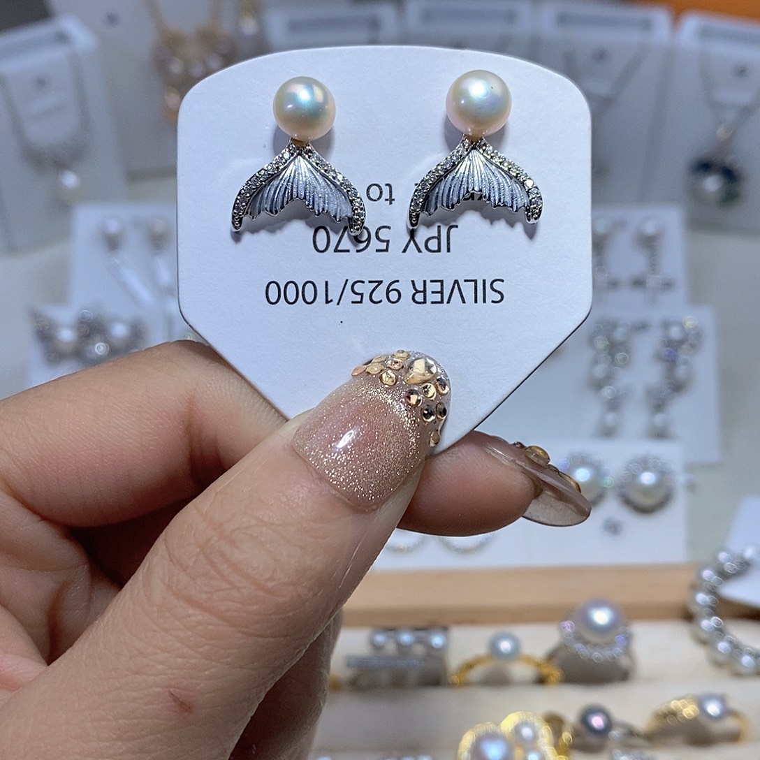 淡水珍珠耳饰未镶嵌