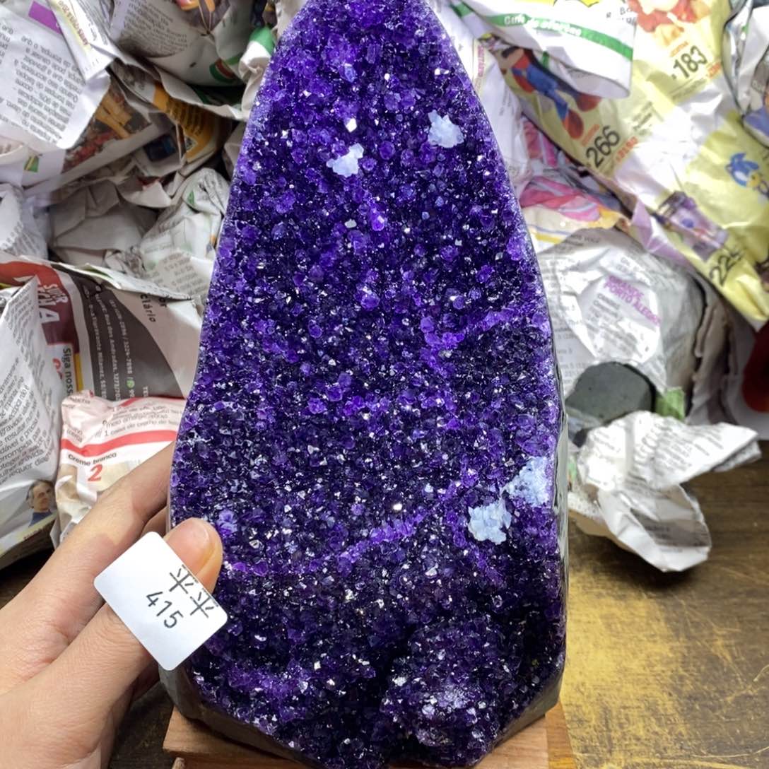 紫晶乌拉圭未镶嵌