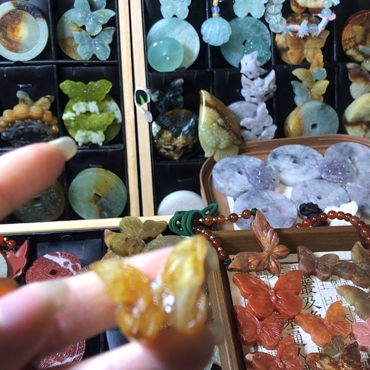 岫玉未镶嵌岫玉挂件