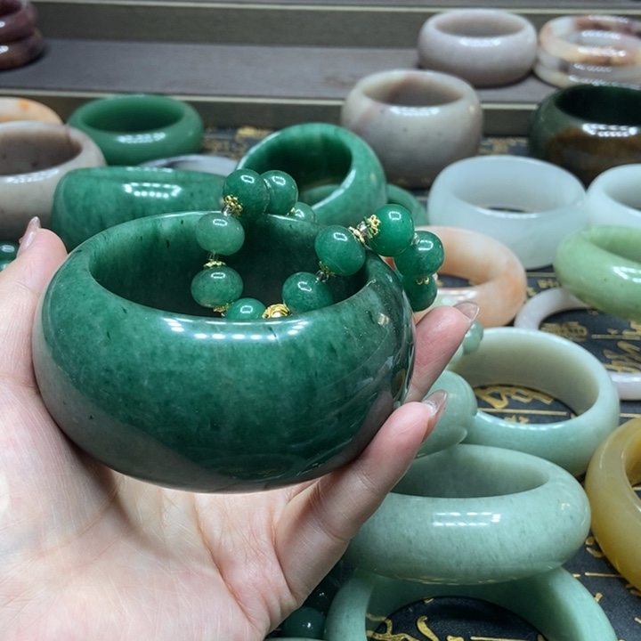 石英质玉手镯未镶嵌用****1