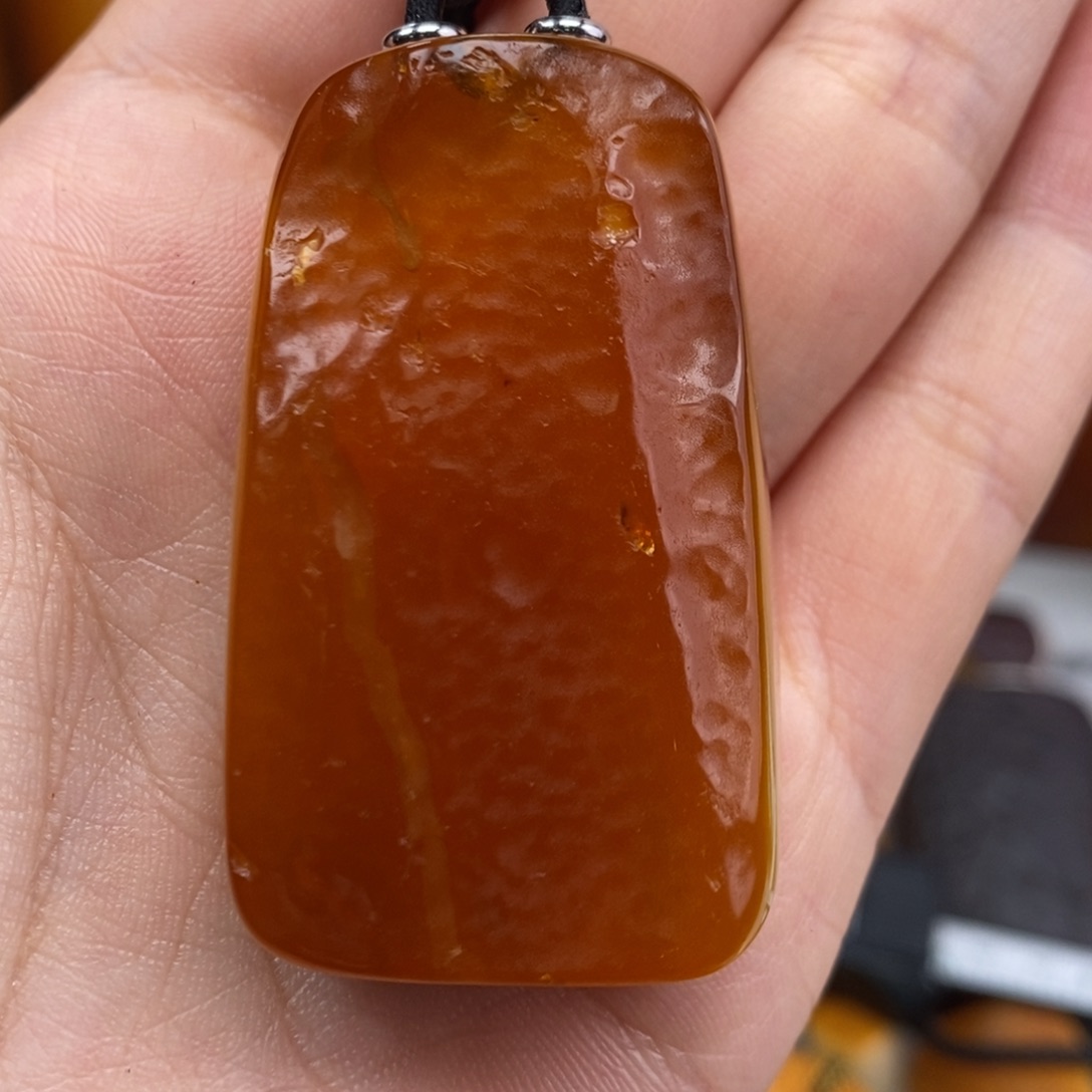 琥珀吊坠(赠链)未镶嵌