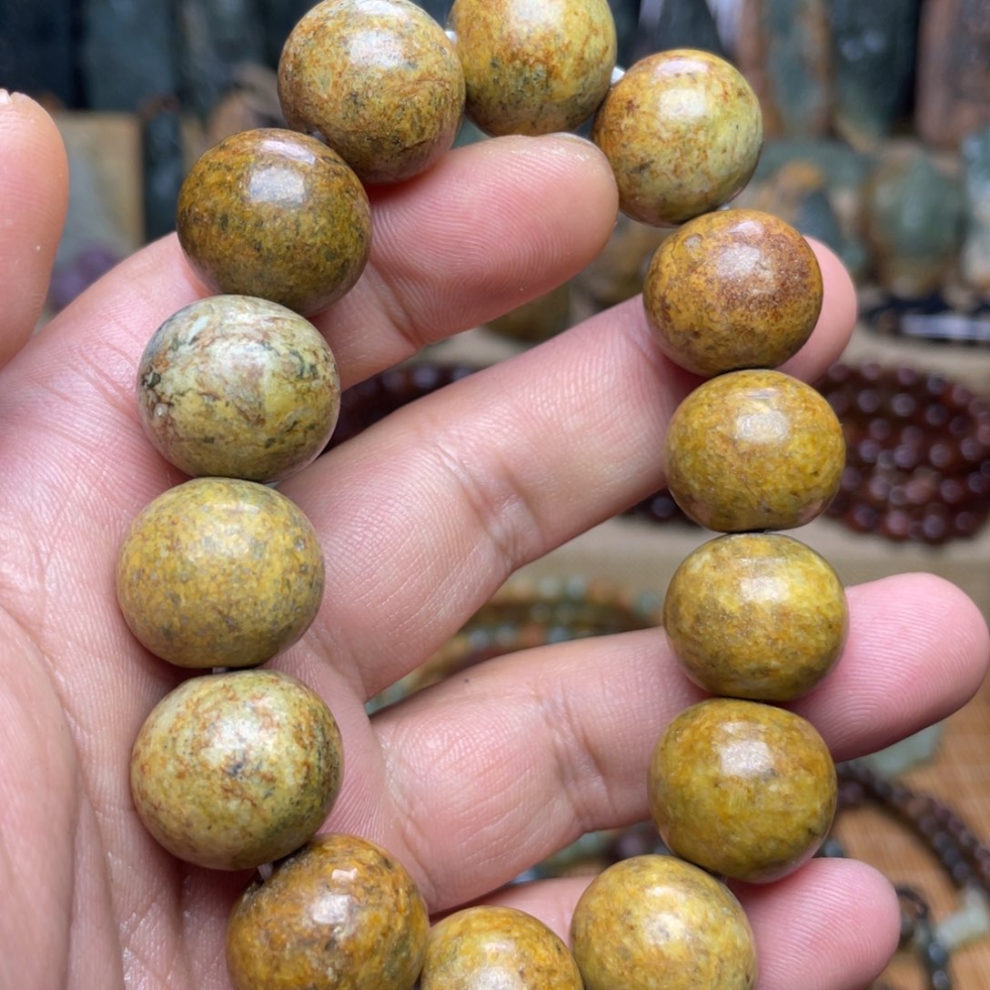 岫岩河磨玉（透闪石质玉）未镶嵌颈饰卡18