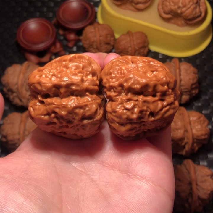 爱***.文玩核桃把件蛙王