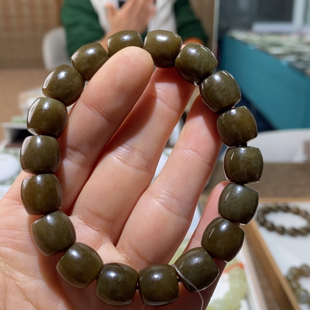 和田玉未镶嵌手链12