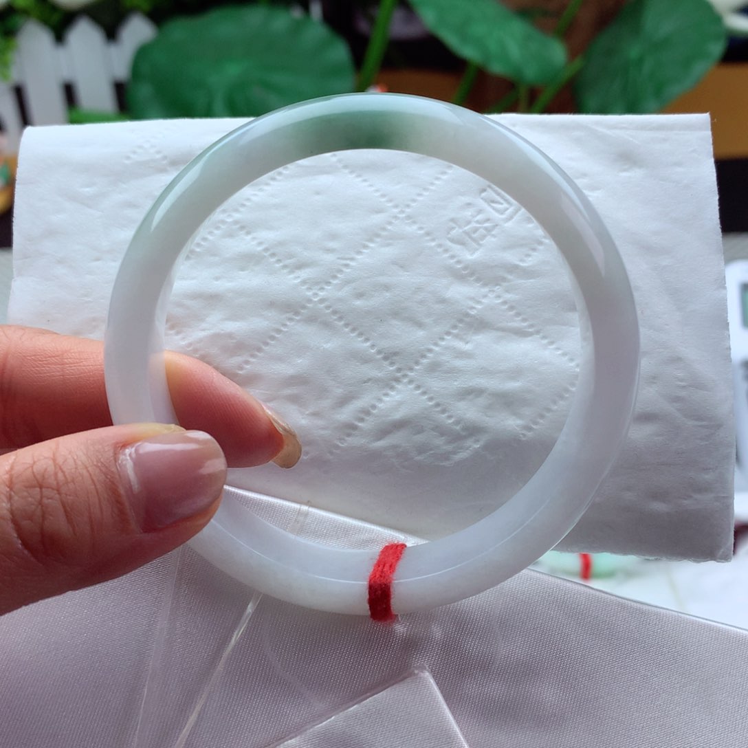 翡翠手镯未镶嵌纯天然02