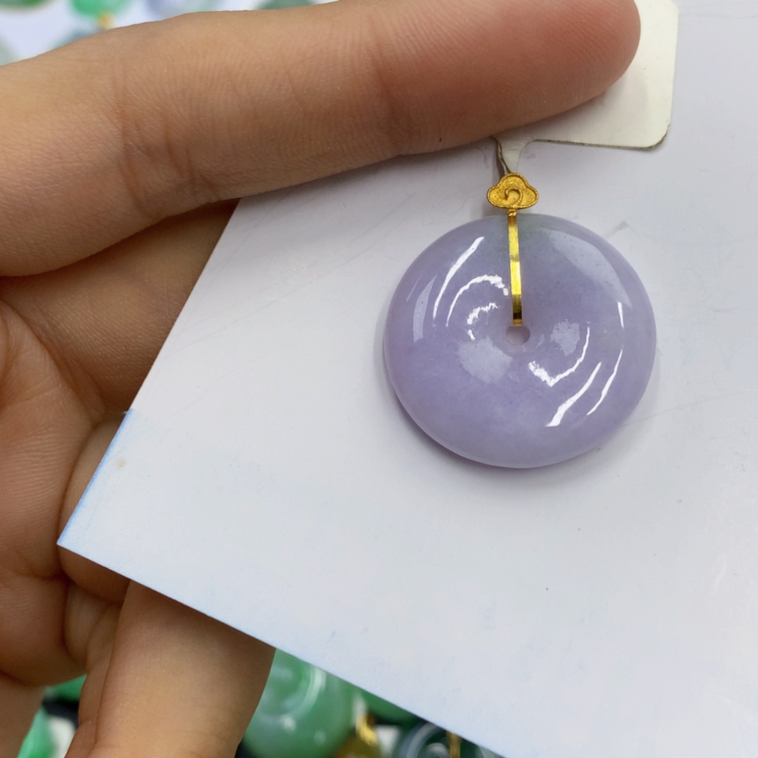 翡翠18K金镶嵌颈饰翡翠