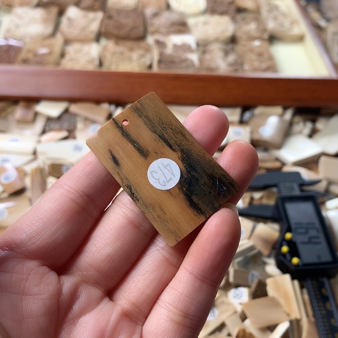 泥塑不打孔联系客服