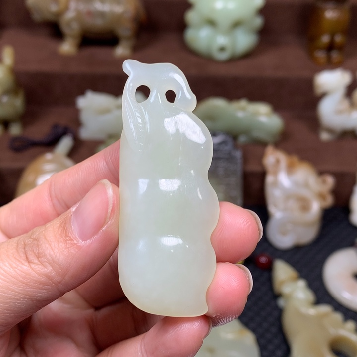 和田玉未镶嵌挂件