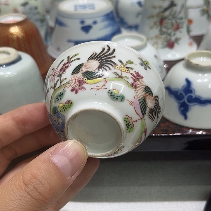 江***馆瓷片精美的陶瓷摆件……