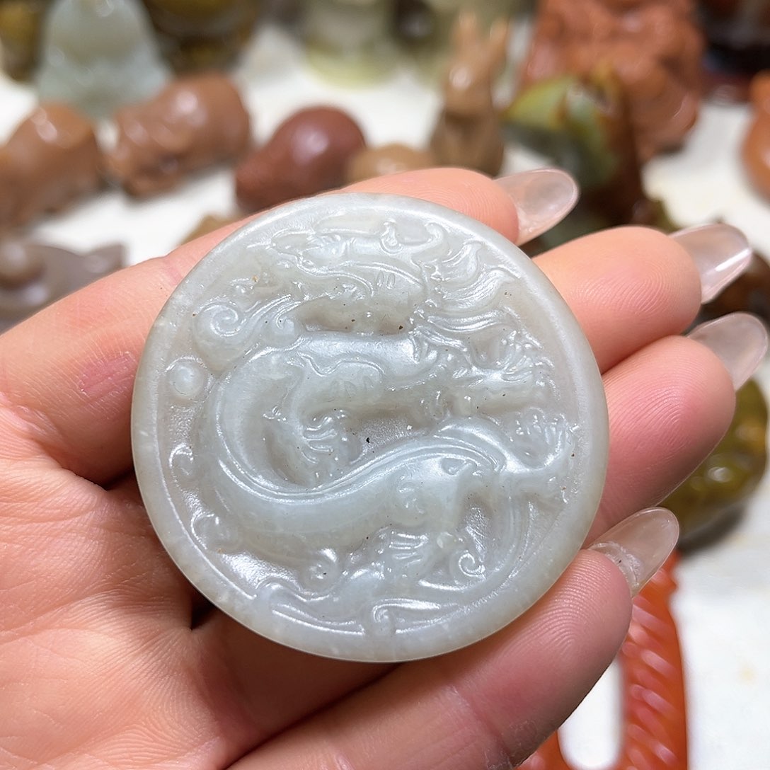 白玉菩提吊坠白玉菩提吊坠