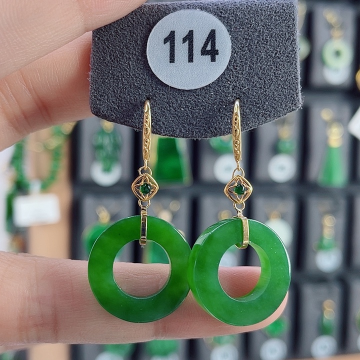 18K金镶嵌和田玉耳饰