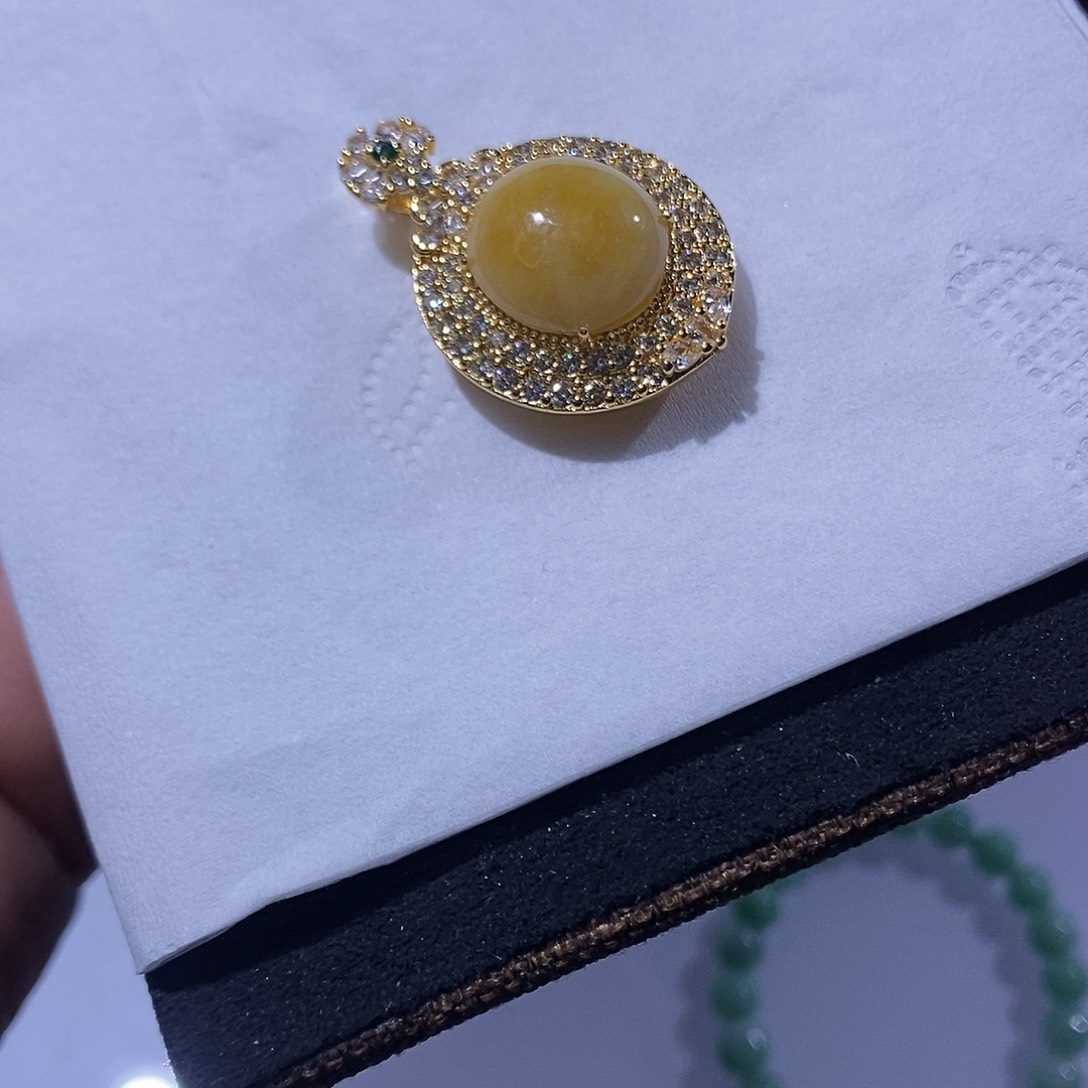 翡翠吊坠(不含链)未镶嵌