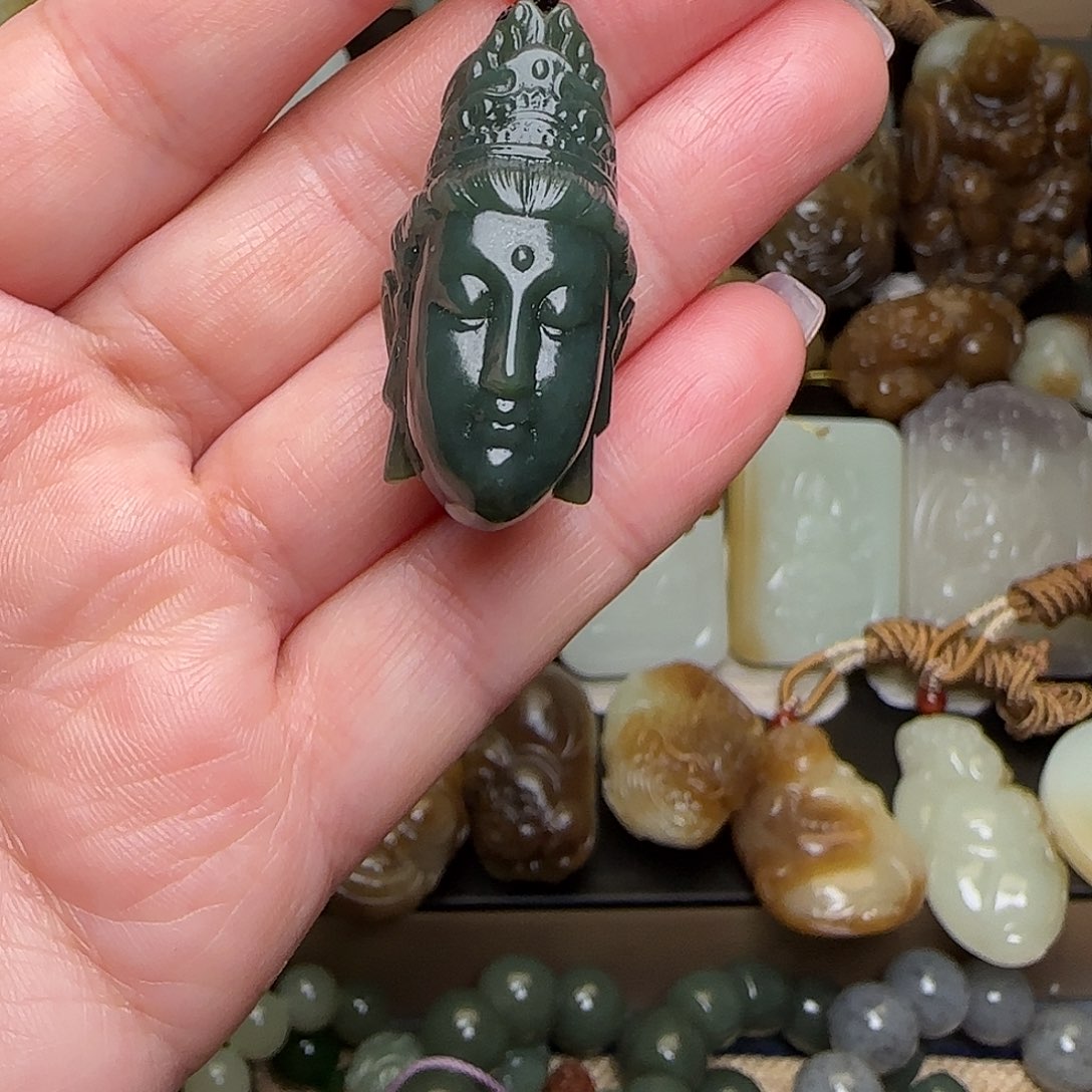 和田玉颈饰未镶嵌