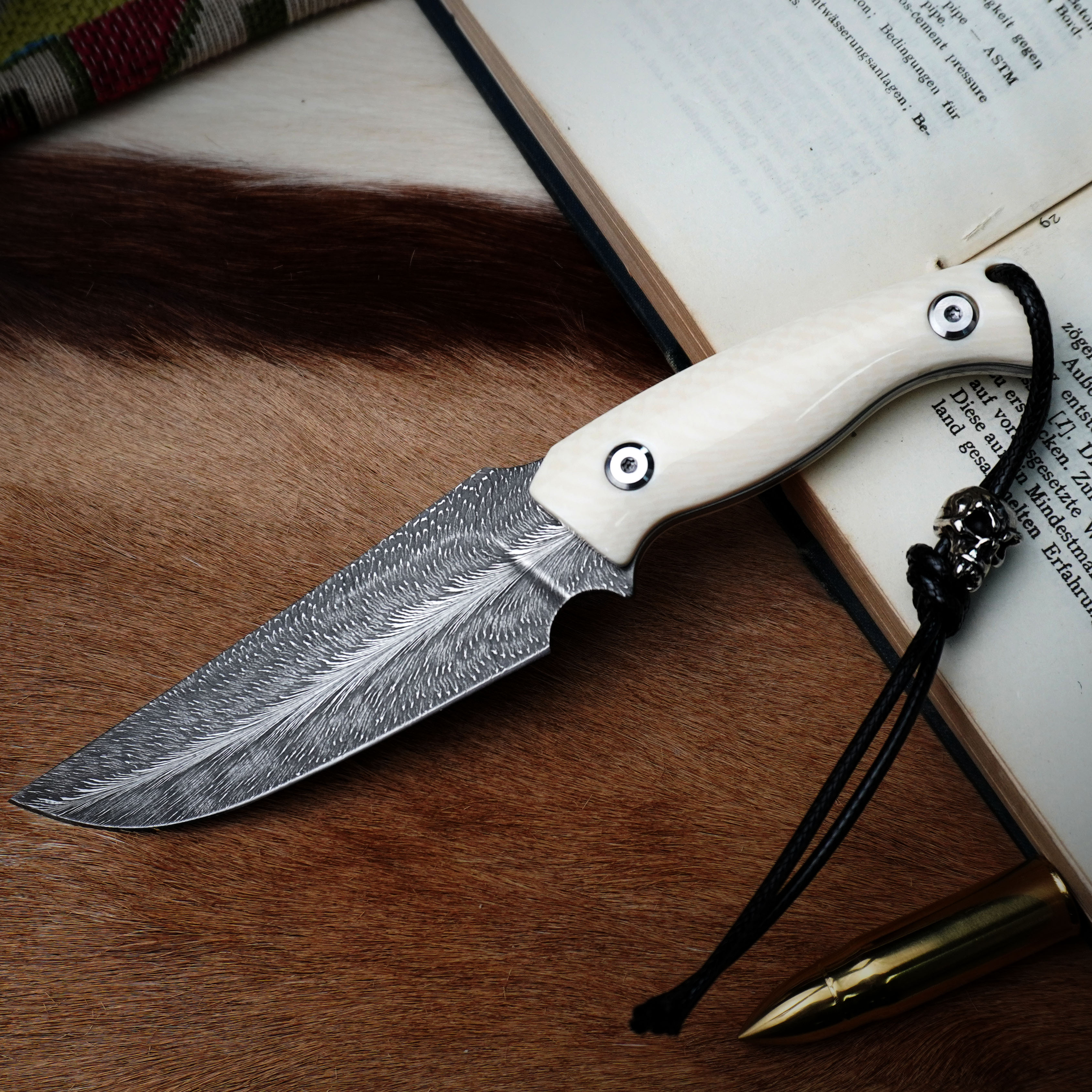 钱塘锻冶羽毛纹大马士革钢户外水果刀