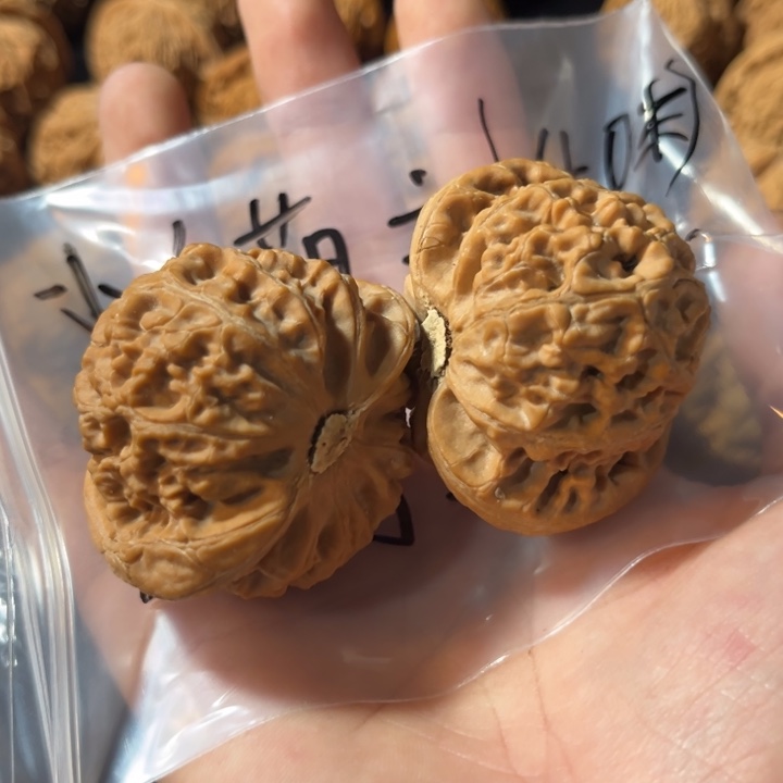 文玩核桃宫灯全品47