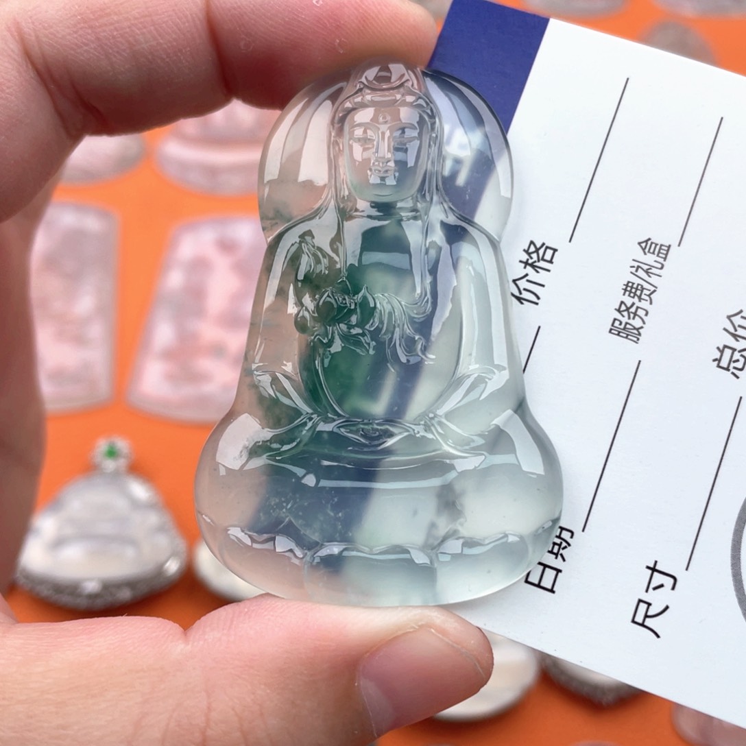 翡翠颈饰未镶嵌58.7/37.8/5.6