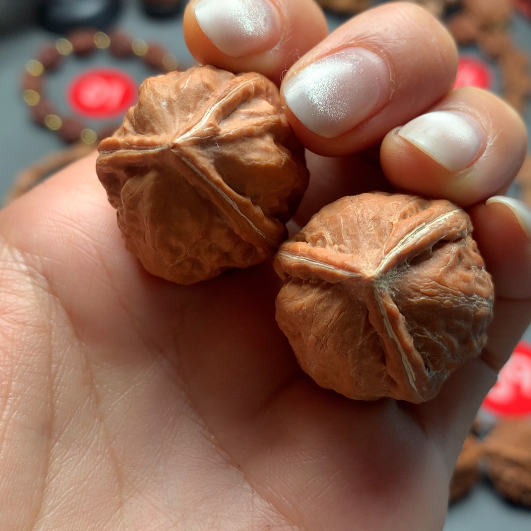 核桃26磕尖瑕疵品