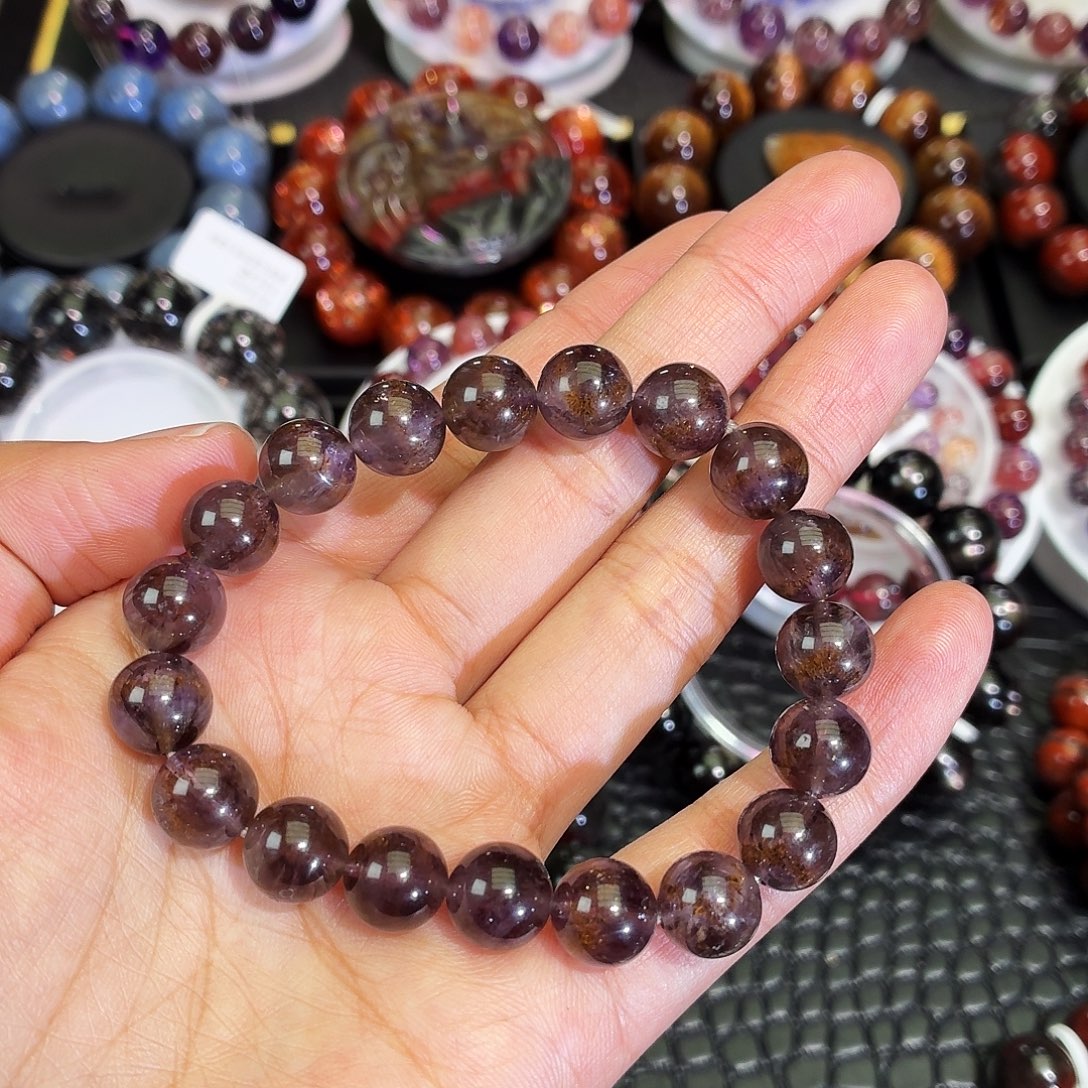 J***燕水晶手串未镶嵌10.2mm左右