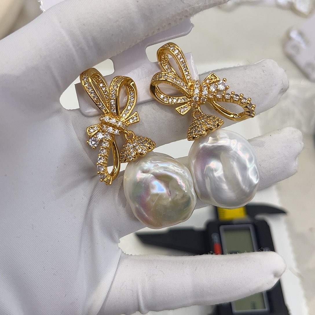 淡水珍珠耳饰合金