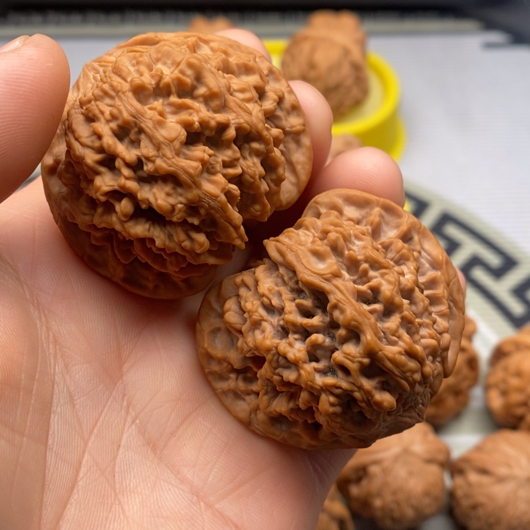 痞***帅吊坠文玩核桃铁锤小尺