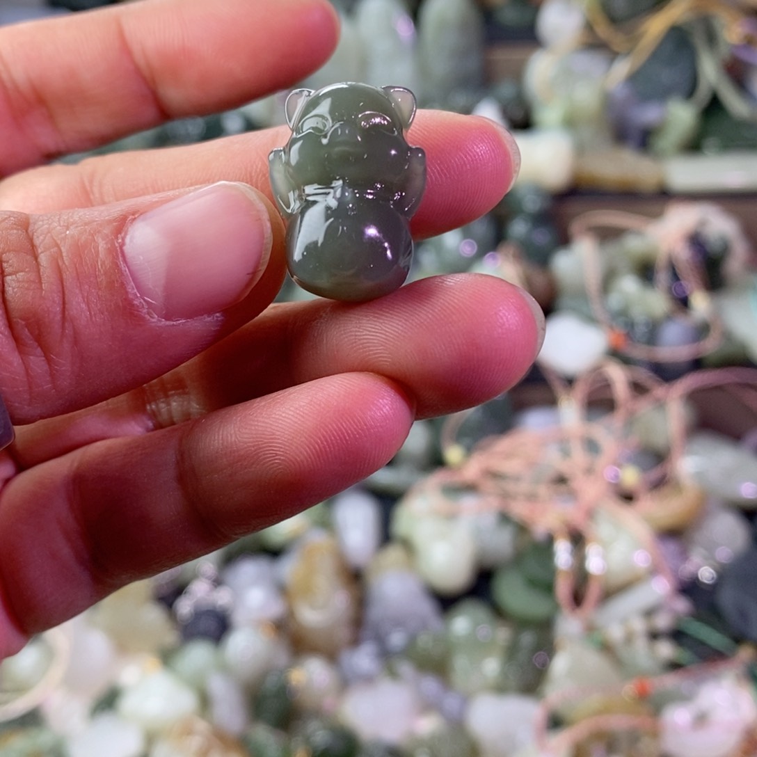 和田玉颈饰未镶嵌