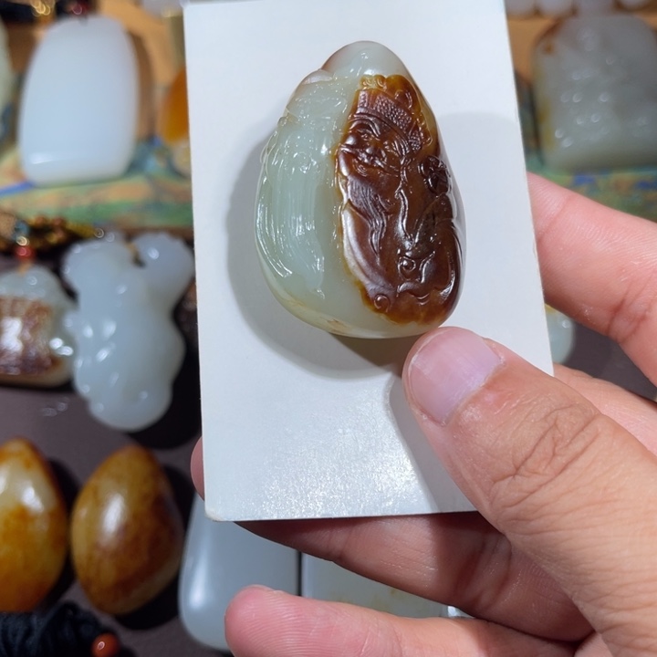 和田玉未镶嵌车挂