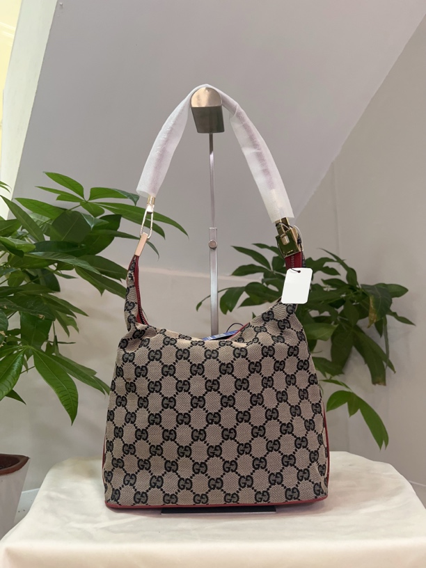 90新 GUCCI/古驰 兔兔奢/古驰单肩包/240719006