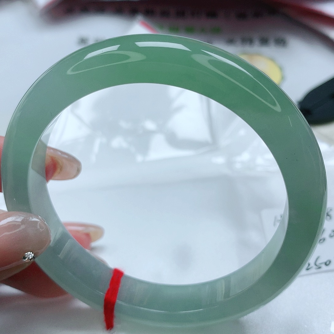 【闪购商品】翡翠手镯未镶嵌缅甸天然A货翡翠