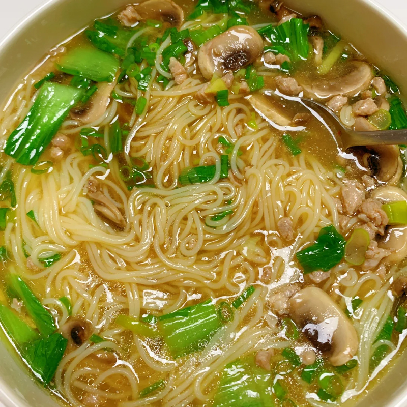 【买一箱发两箱】正宗云南过桥米线香菇鸡汤桶速食营养早餐夜宵泡面