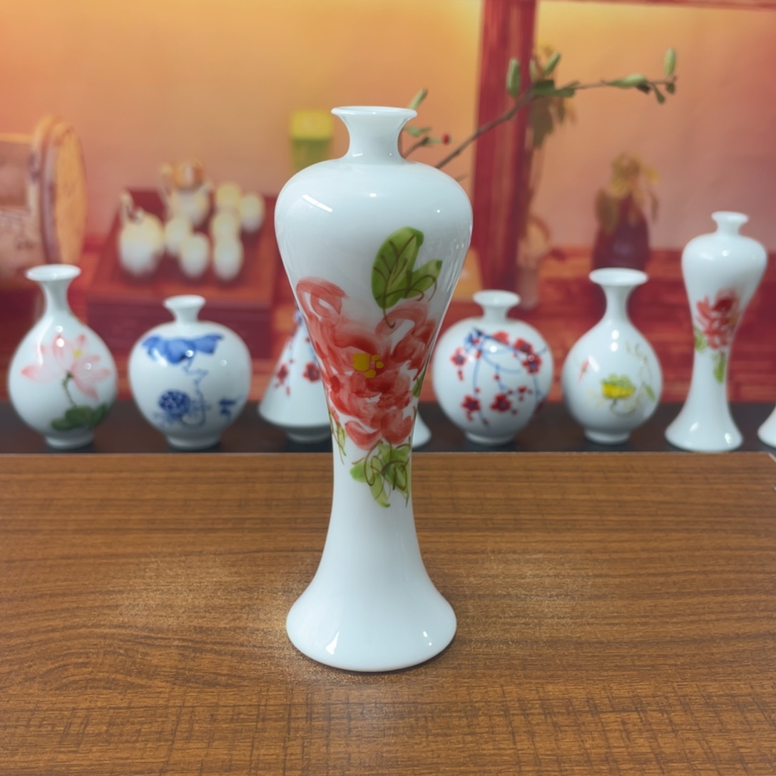 陶瓷景德镇小花瓶等着你