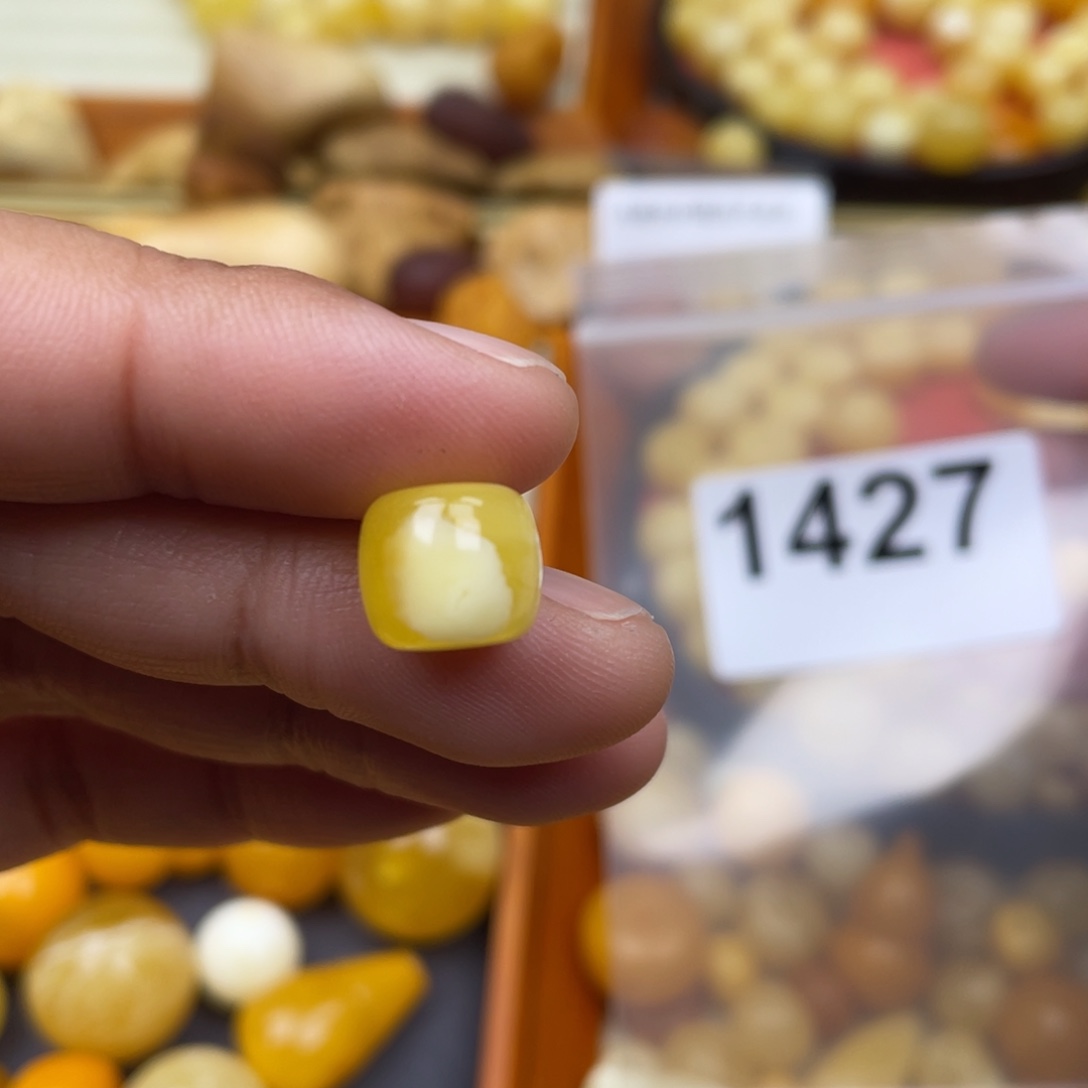 琥珀珠宝奇石未镶嵌11