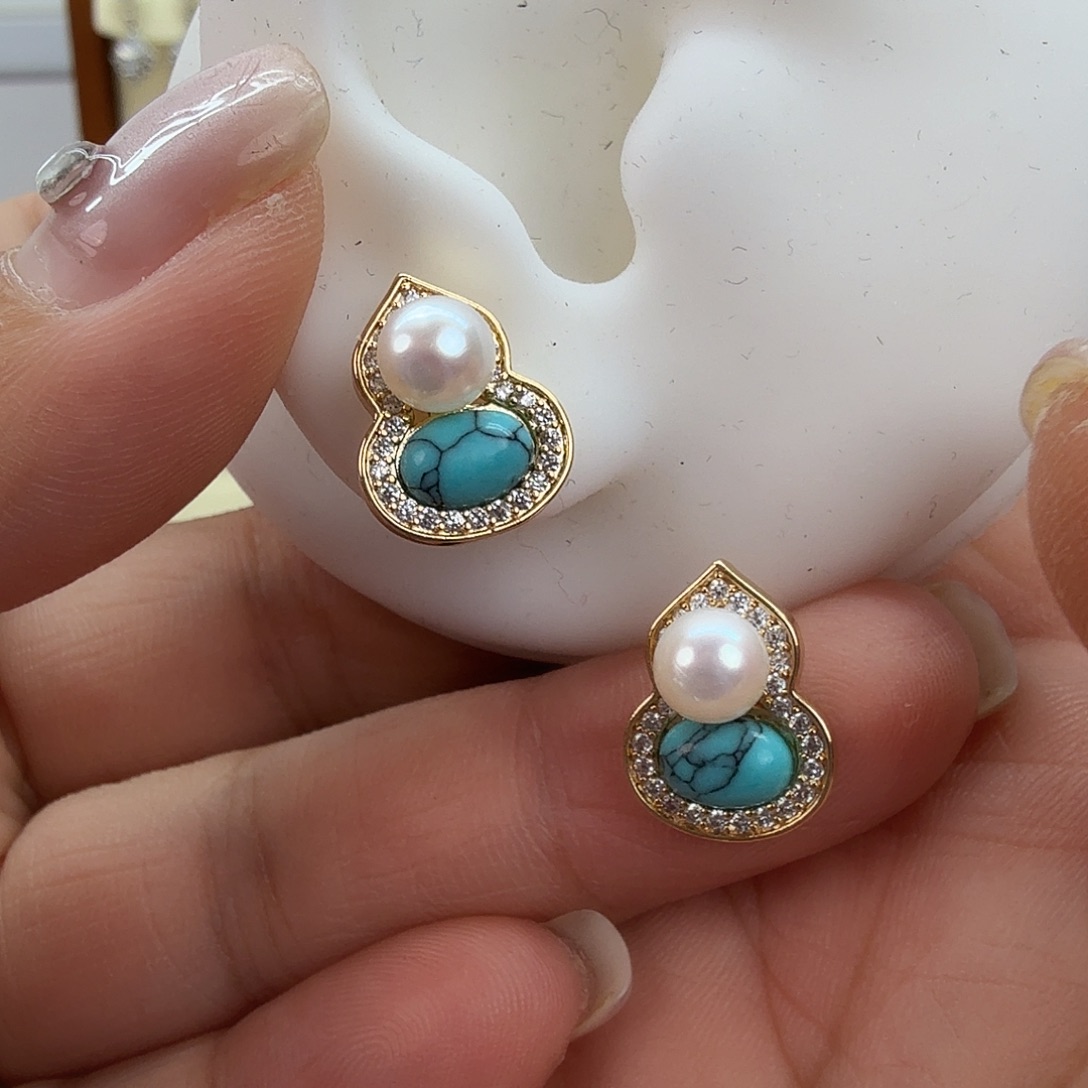 淡水珍珠耳饰未镶嵌