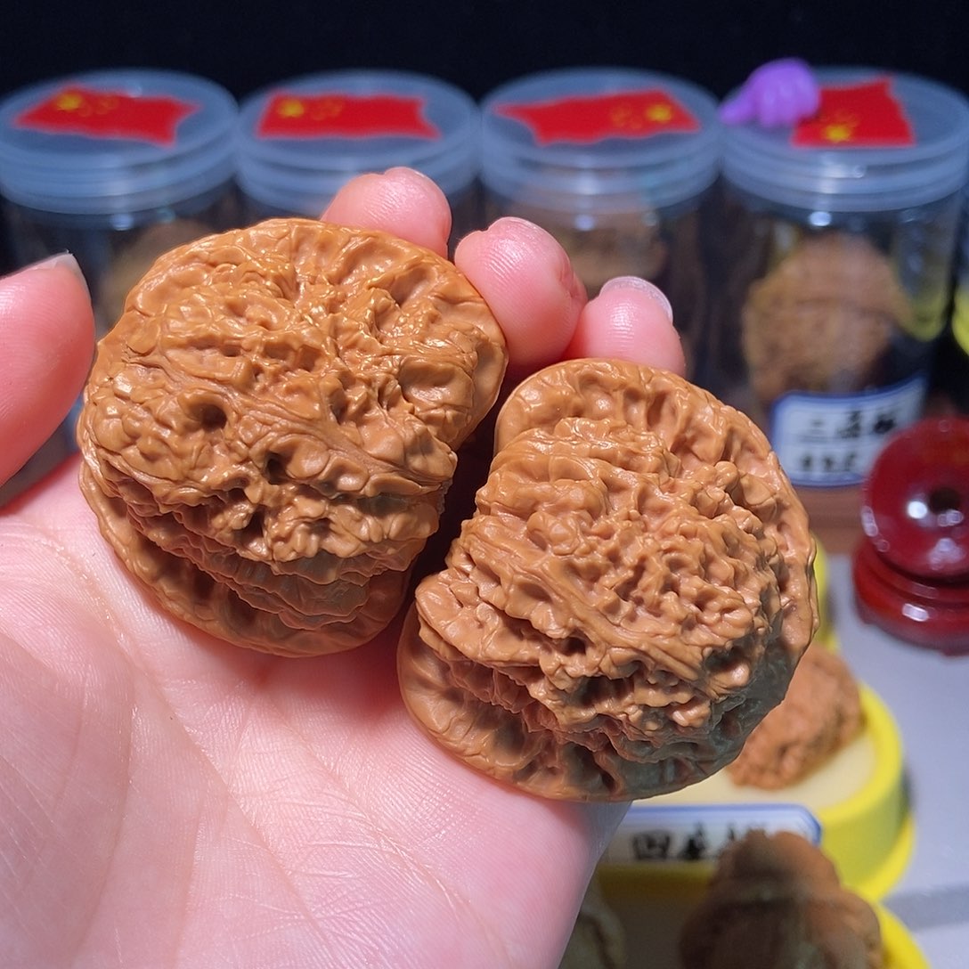 文玩核桃吊坠全品球疆