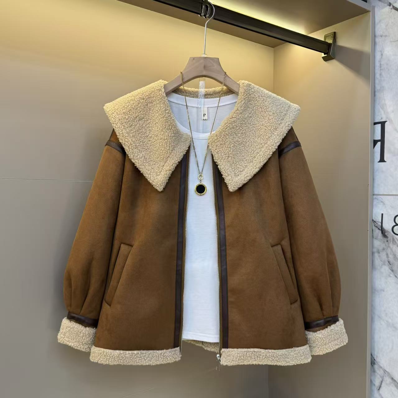 2025秋冬欧货时尚设计感百搭洋气翻领休闲气质保暖短款外套6139