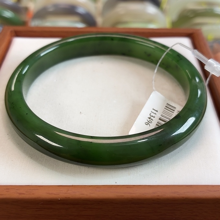 和田玉未镶嵌手镯60+