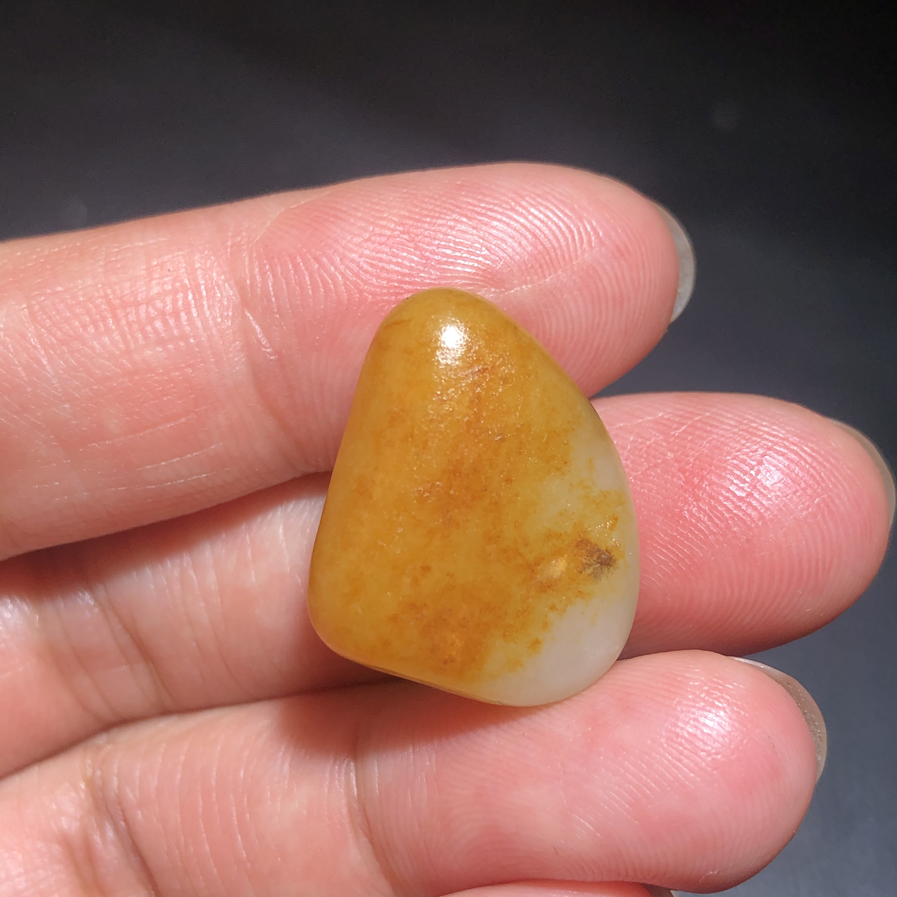 新疆和田玉黄皮原石
