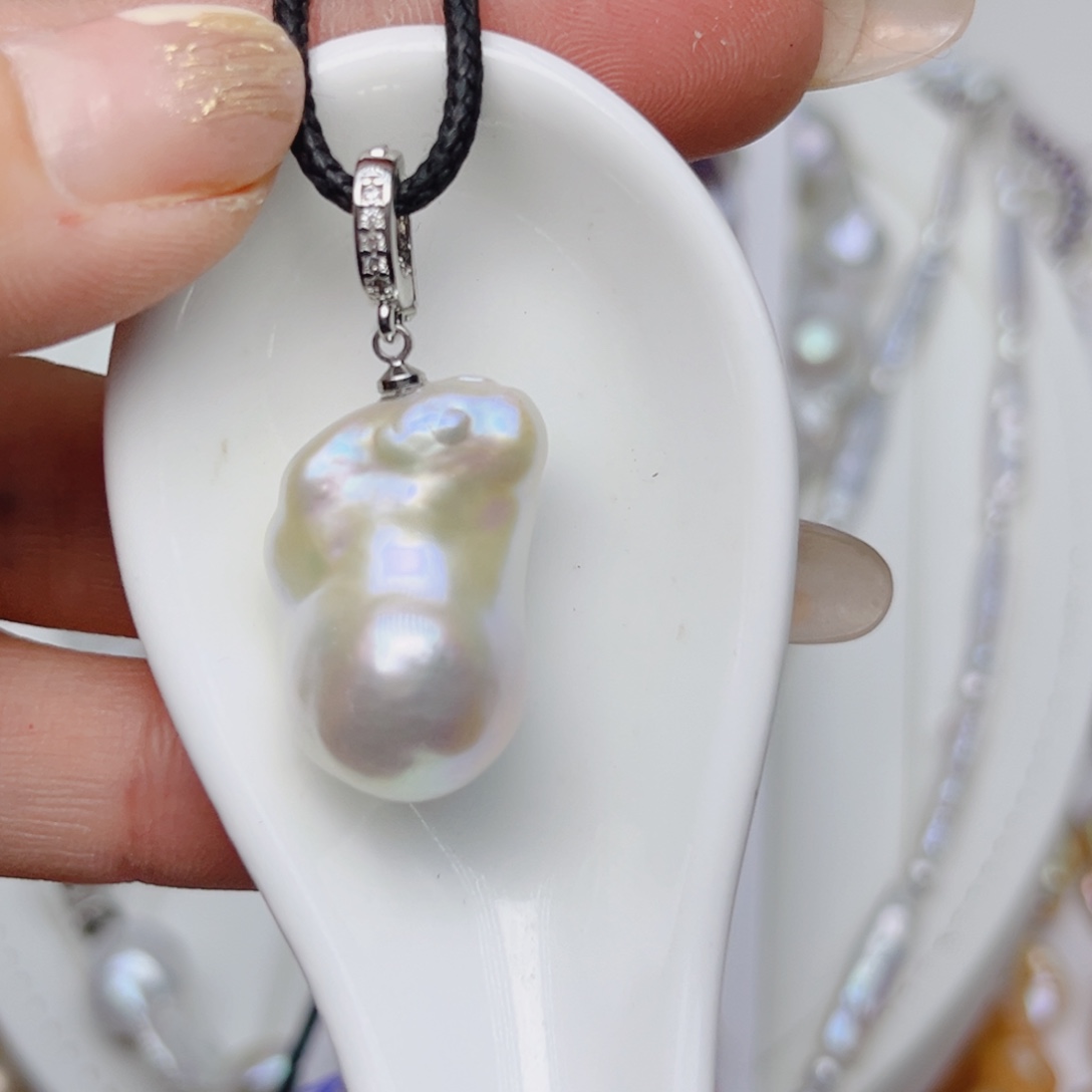 未镶嵌颈饰淡水珍珠