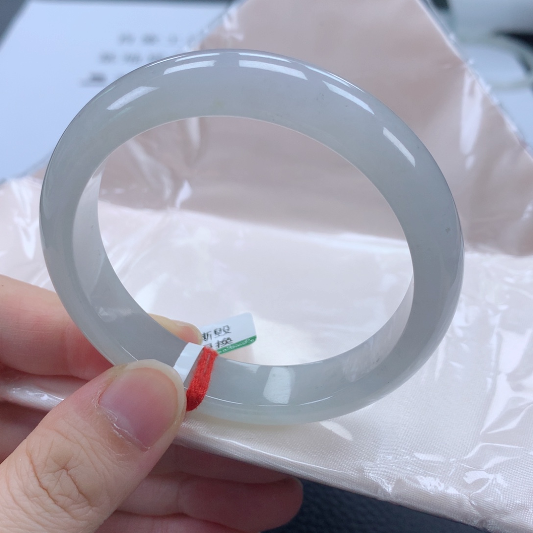 翡翠手镯未镶嵌缅甸天然翡翠手镯56圈口