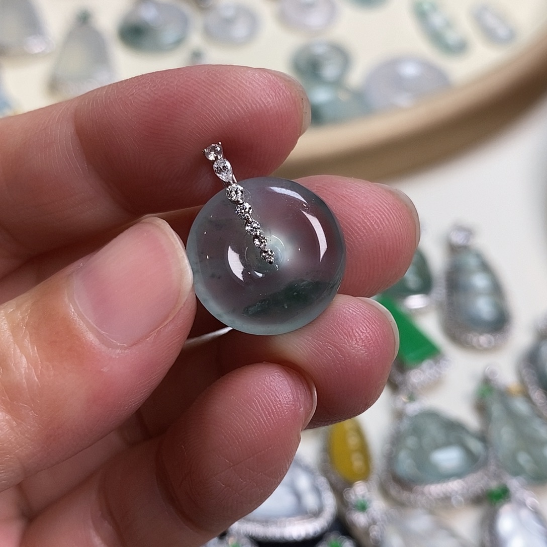 翡翠18K金镶嵌吊坠(不含链)平安扣