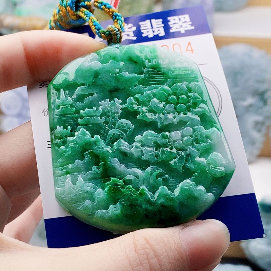 吊坠(不含链)未镶嵌翡翠九*