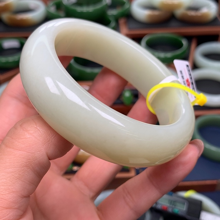 和田玉（糖玉）手镯未镶嵌