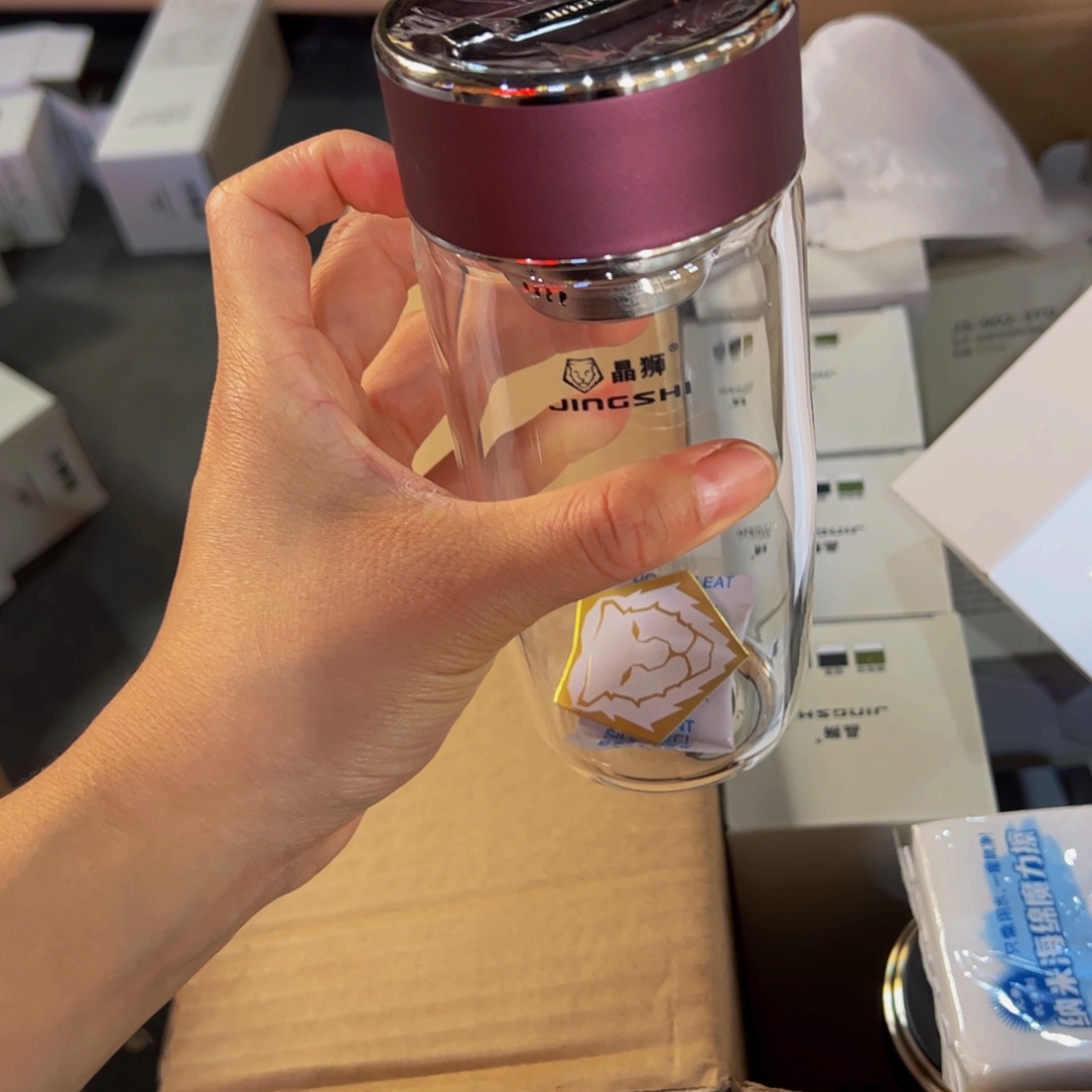 晶石单层烫手玻璃杯380枚红色➕被套