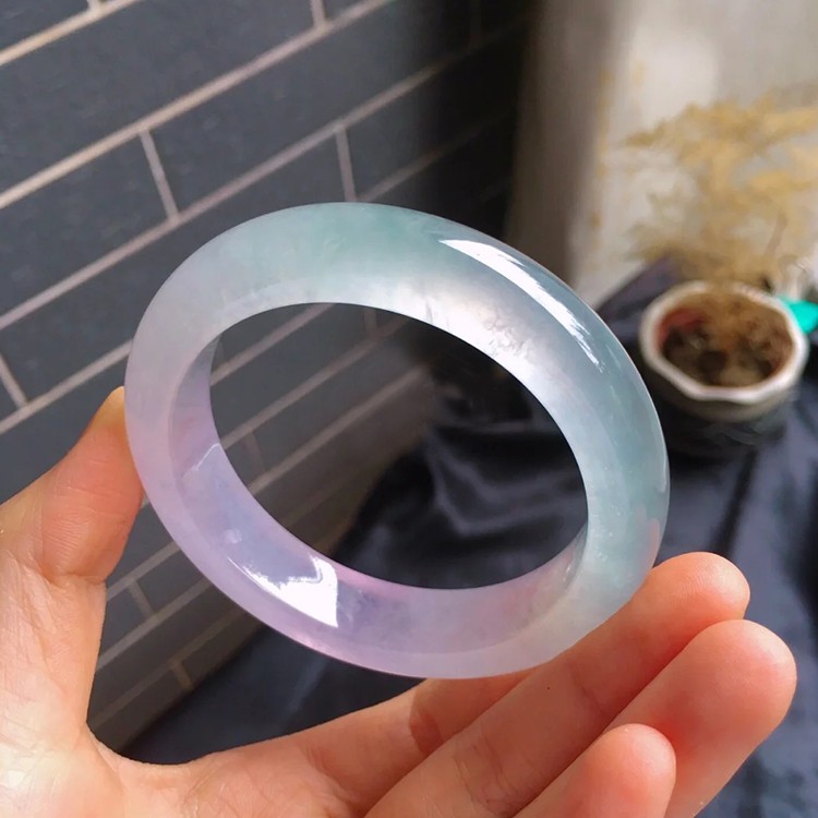 中班  时尚轻盈精美女款高级送女友礼物