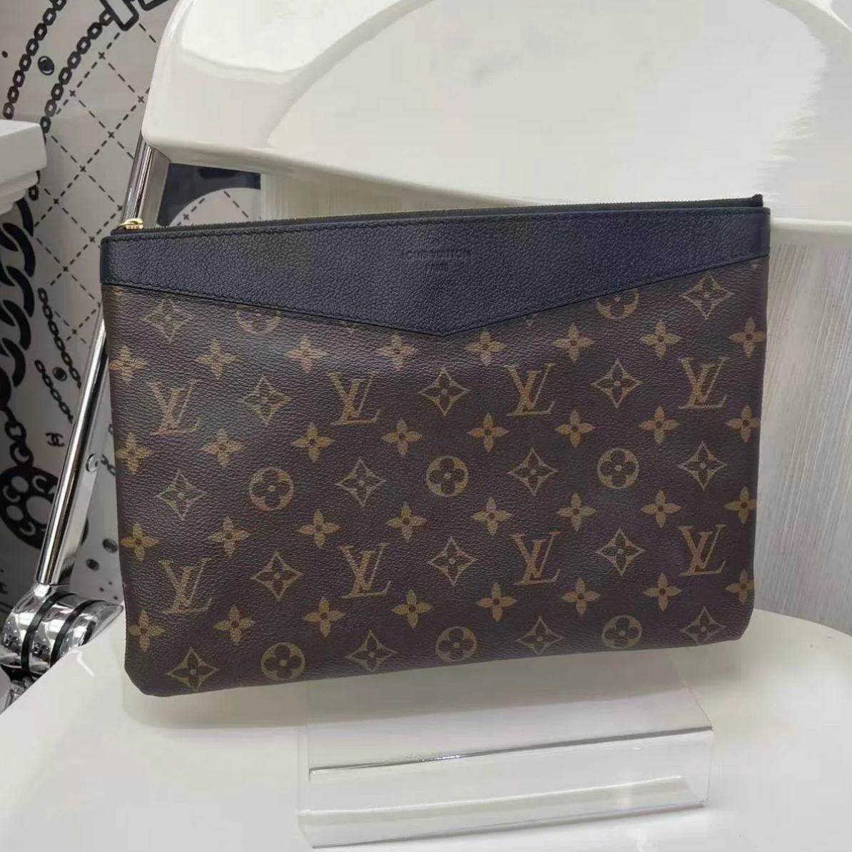 95新 LouisVuitton/路易威登 路易威登 · 1213 lv 老花拼黑色手拿