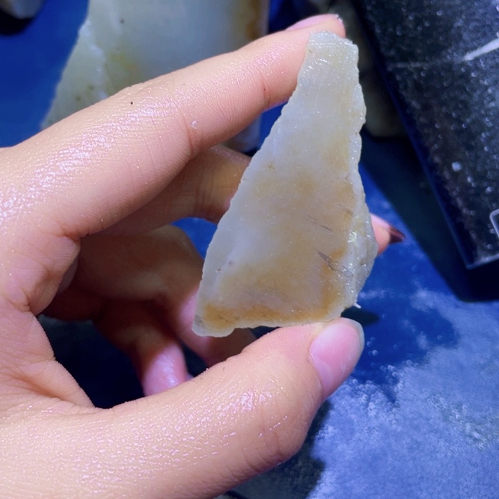 和田玉（糖玉）未镶嵌珠宝半成品