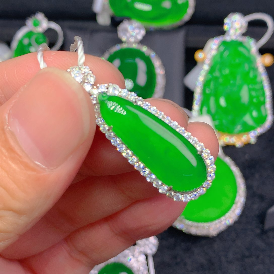 翡翠银S925镶嵌颈饰吊坠