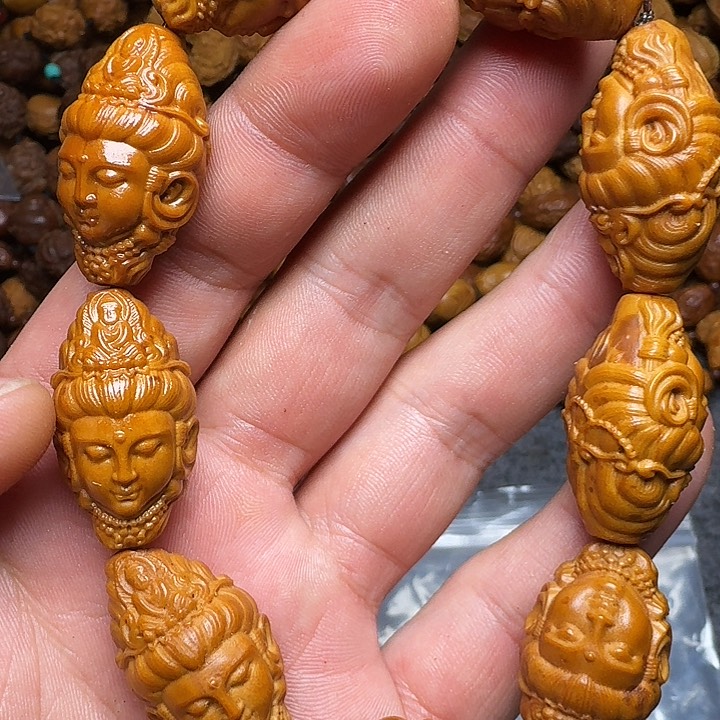 橄榄核手串你是谁