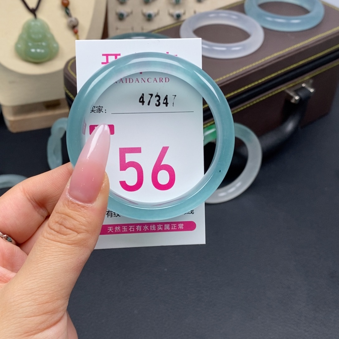 胭***扣石英质玉未镶嵌手镯