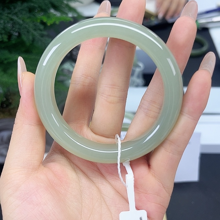 和田玉未镶嵌手镯5657