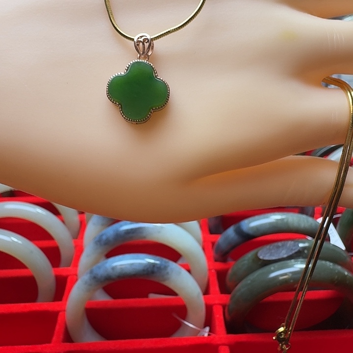 和田玉（碧玉）银S925镀金镶嵌颈饰